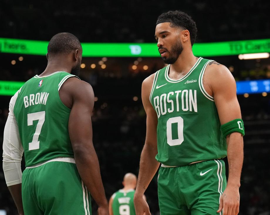 网站入口-塔图姆复出15+12+7武切维奇伤退 凯尔特人胜独行侠