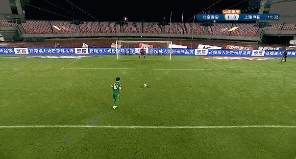 1629033328324074590.gif 2b.gif